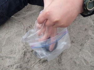 Step 1, using the bag around the magnet